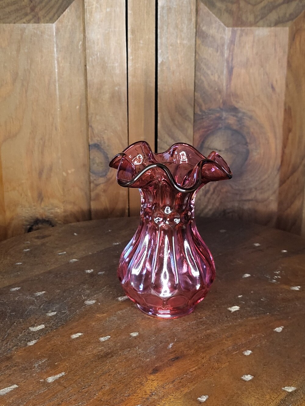 Fenton Ruffled Glass Vase - Picture 6 of 16